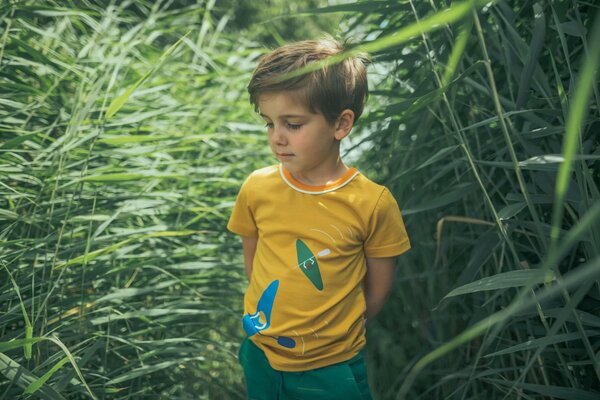 T-Shirt mit Kajak von baba Kidswear von Baba Kidswear