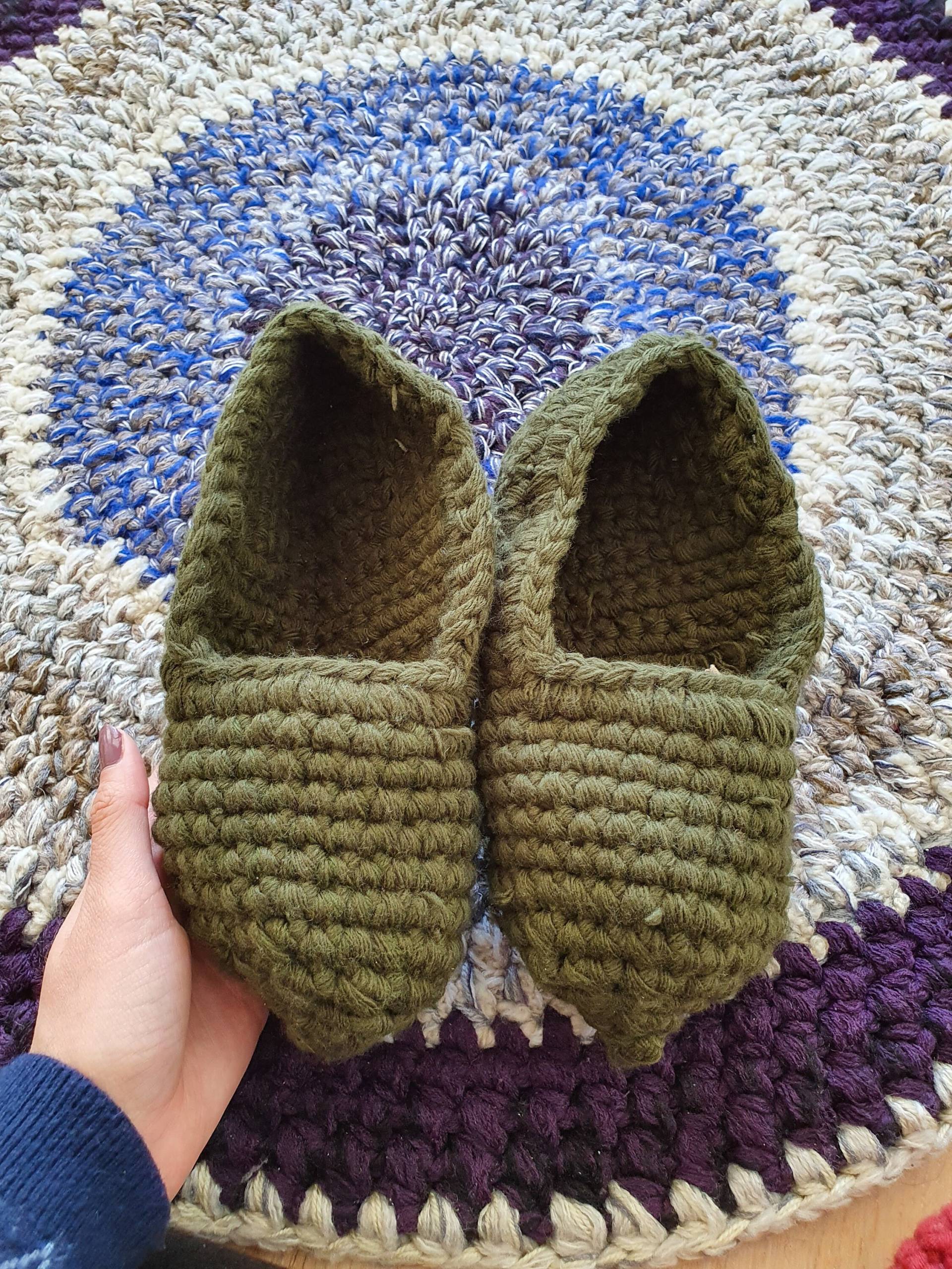 Gemütliche Häkelschuhe in Grün Von Meiner Oma Hergestellt Gemütliche Häkelschuhe in Grün Von Meiner Oma Hergestellt von BabaGalina