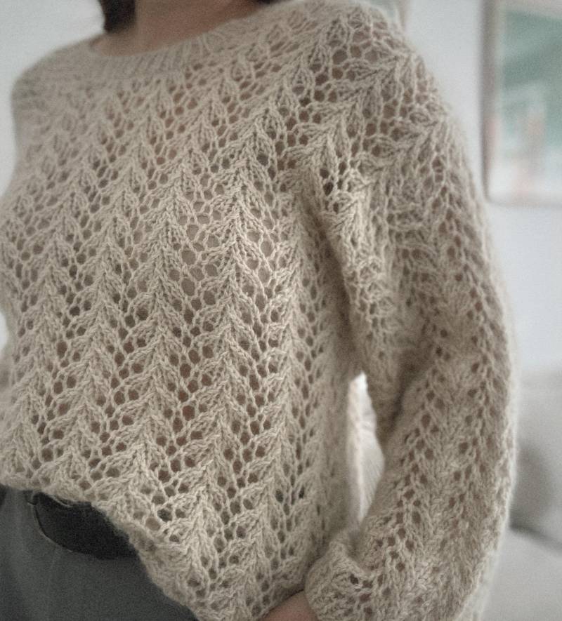 Hand-Knitted Sweater - Wool Alpaca Silk Blend, Beige Lace Knit, Size M von BabuliaDE