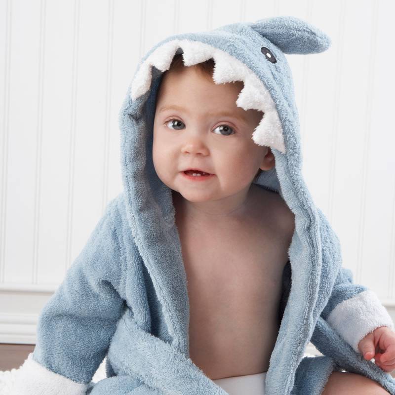 Let the Fin Begin Blue Shark Robe (0-9m) von Baby Aspen