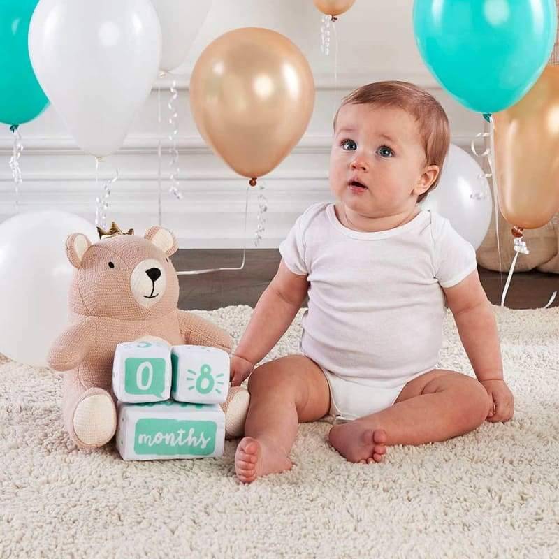 My First Milestone Brown Bear Plush Plus Baby Age Blocks von Baby Aspen