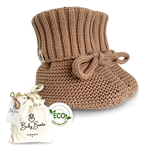 Baby Bonita® Erstlingssocken für neugeborene aus 100% Baumwolle, minimalistisch modernes Design für Baby Mädchen und Baby Jungen inkl. nachhaltiger Stoffbeutel - Geburtsgeschenk - in camel von Baby Bonita