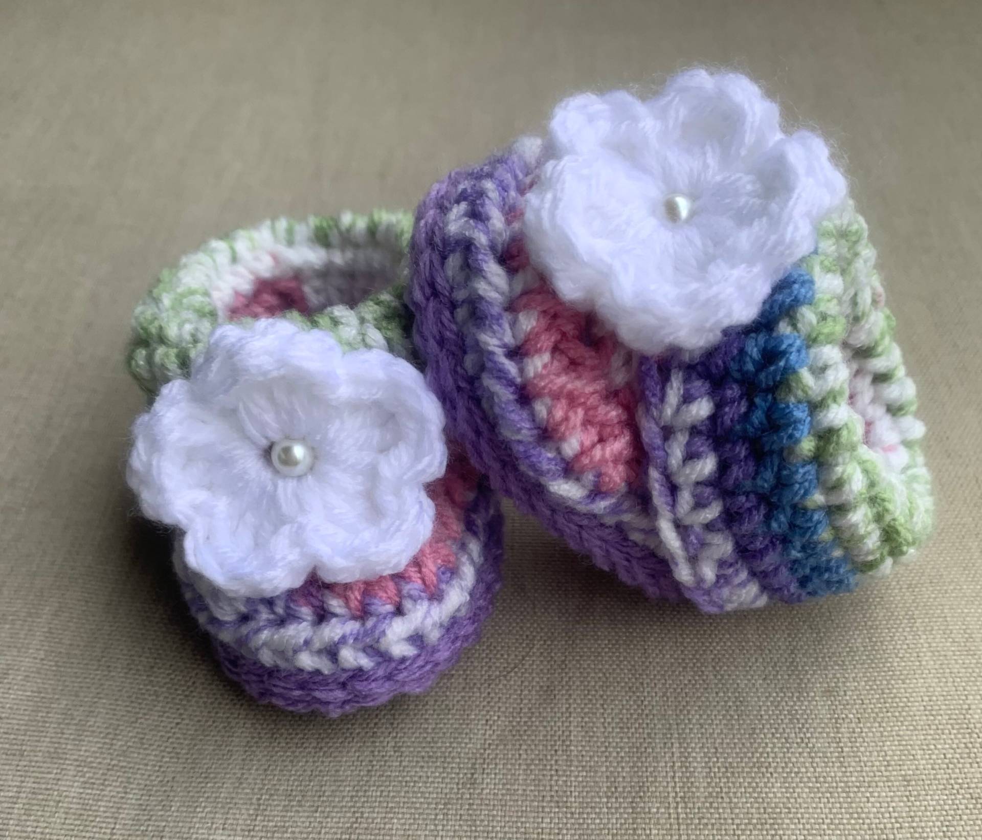 Babyschuhe Gehäkelt, Gehäkelte Babyschuhe, Neugeborenenschuhe von BabyBootieCrafts