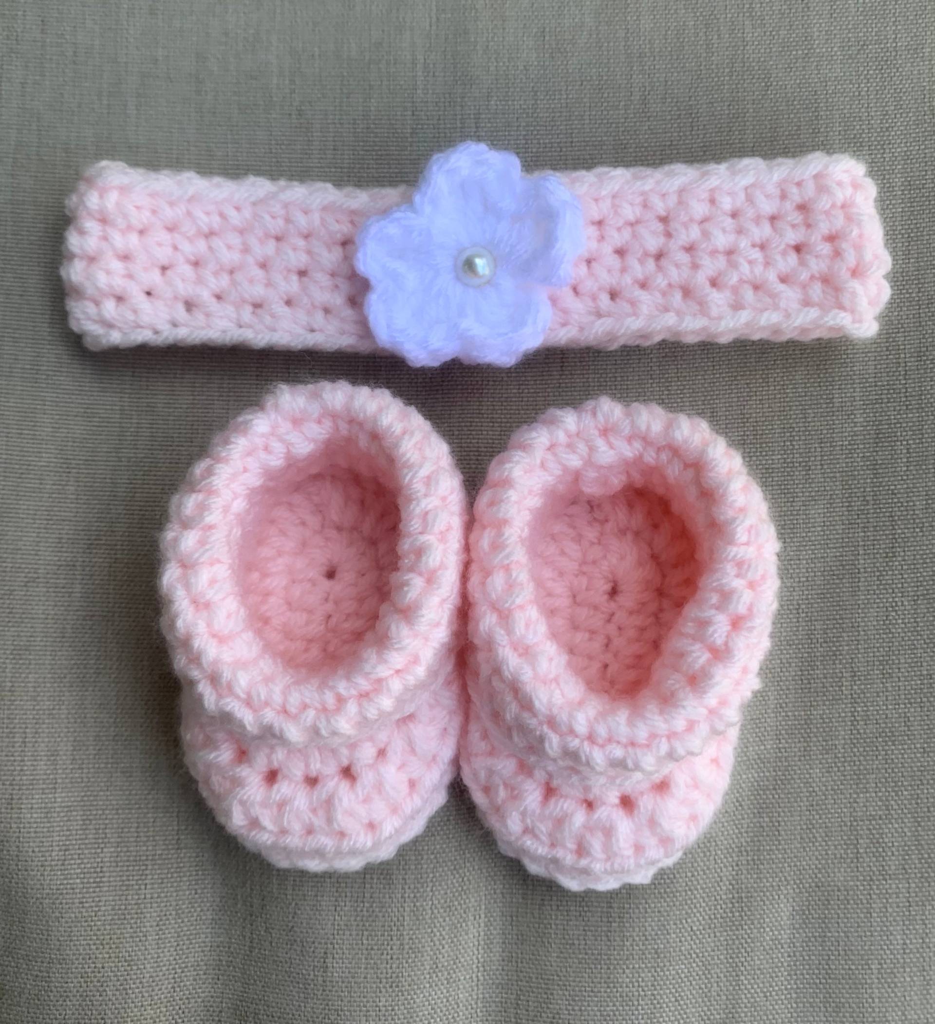 Rosa Baby Booties Und Stirnband, Booties, Neugeborenen Häkeln Rosa Mädchen Schuhe Häkeln, Head Band von BabyBootieCrafts