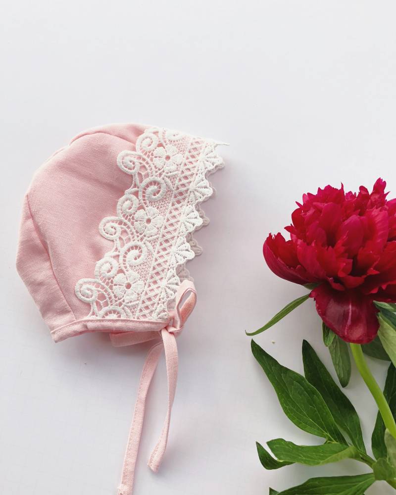 Spitzenleinen Baby Mütze von BabyGrizzlyBoutique