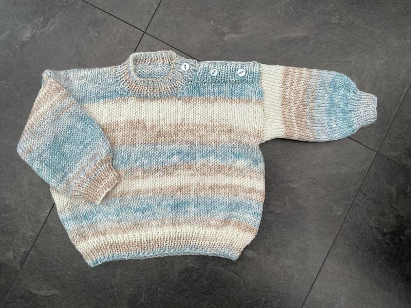 Handgestrickter Weicher Babypullover in Blau-, Braun - Und Weißtönen. 2 Größen Handgestrickter Weicher Babypullover in Blau-, Braun - Und Weißtönen. 2 Größen von BabyKnittingByIsabel