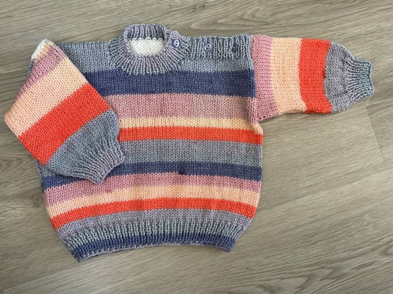 Handgestrickter Weicher Babypullover. 1-2 Jahre Handgestrickter Weicher Babypullover. 1-2 Jahre von BabyKnittingByIsabel