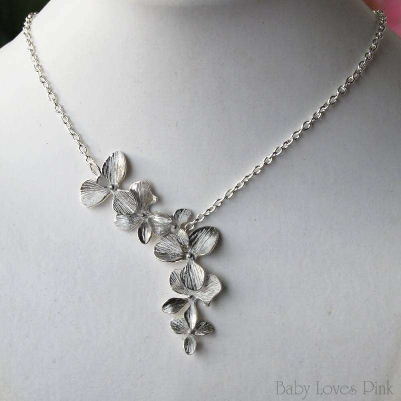 Baumelnde Orchidee Silber Blumen Halskette | R4B-B2 Baumelnde Orchidee Silber Blumen Halskette | R4B-B2 von BabyLovesPink