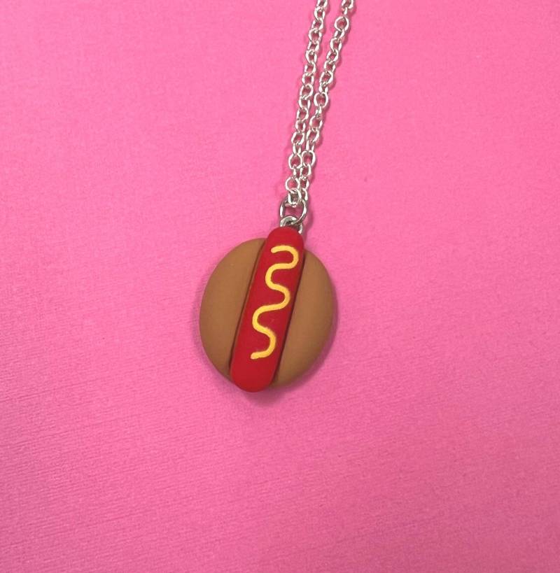 Handgemachte Hot Dog Halskette | D1B3 Handgemachte Hot Dog Halskette | D1B3 von BabyLovesPink