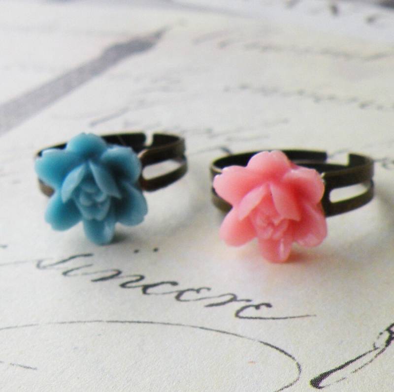 Hübscher Blumen Rosen Ring Hübscher Blumen Rosen Ring von BabyLovesPink