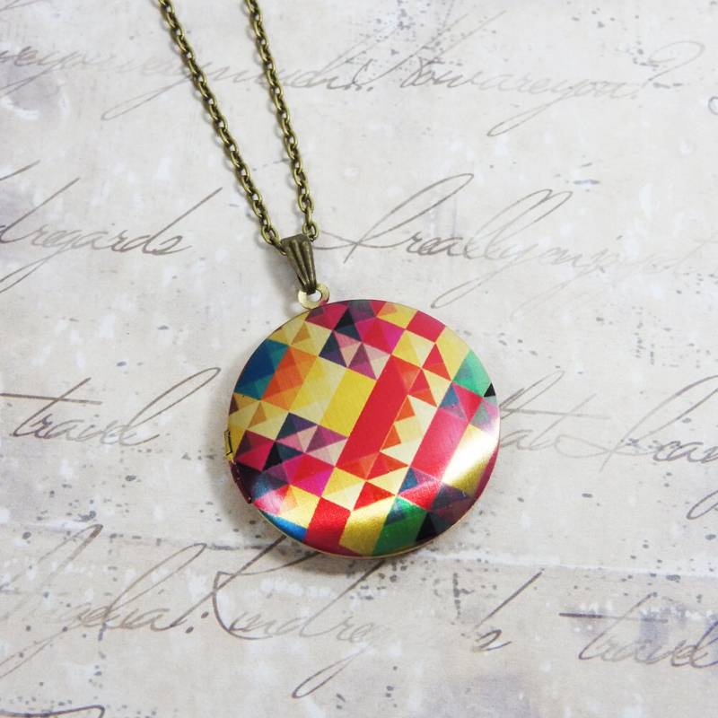 Kaleidoskop Messing Foto Locket Halskette - Regenbogen Bunt Abstrakte Kunst Bild | R3B Kaleidoskop Messing Foto Locket Halskette - Regenbogen Bunt Abstrakte Kunst Bild | R3B von BabyLovesPink