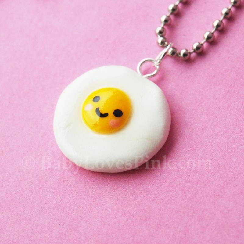 Kawaii Glückliches Ei Halskette | D1A1 Kawaii Glückliches Ei Halskette | D1A1 von BabyLovesPink