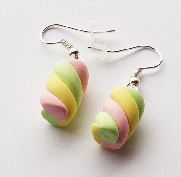 Regenbogen Marshmallow Ohrringe Regenbogen Marshmallow Ohrringe von BabyLovesPink