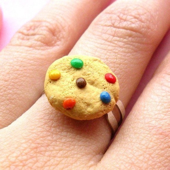 Regenbogen Schokoladenkeks Ring Regenbogen Schokoladenkeks Ring von BabyLovesPink