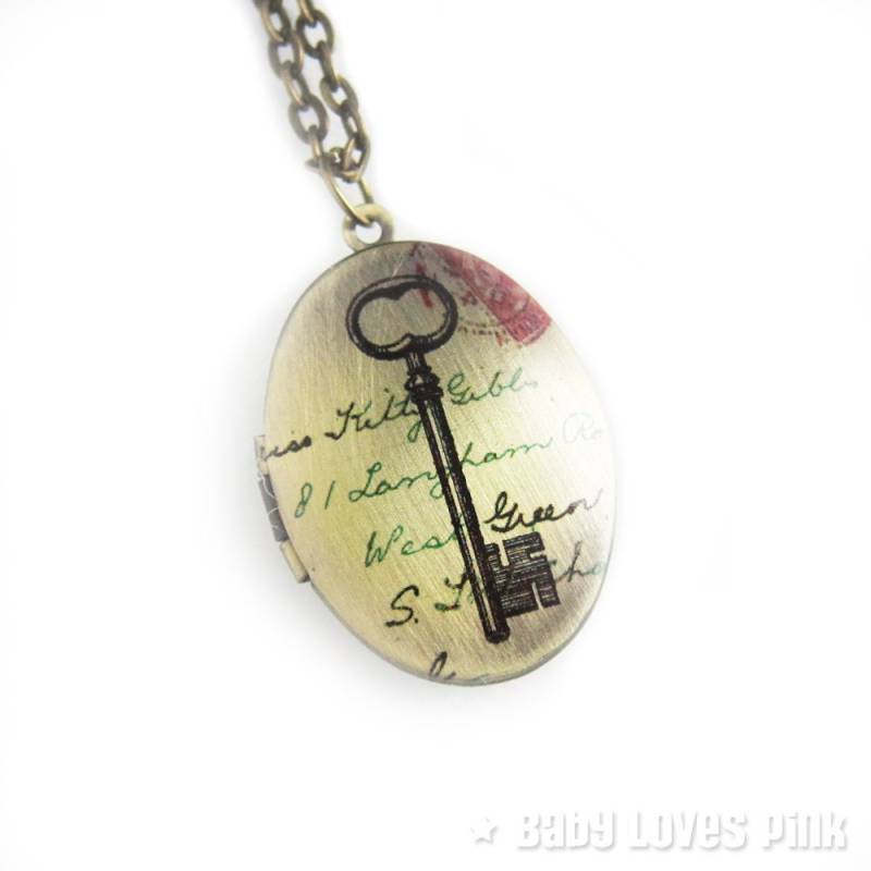 Vintage Schlüssel Locket Halskette - Messing Foto Oval Medaillon | R3B Vintage Schlüssel Locket Halskette - Messing Foto Oval Medaillon | R3B von BabyLovesPink