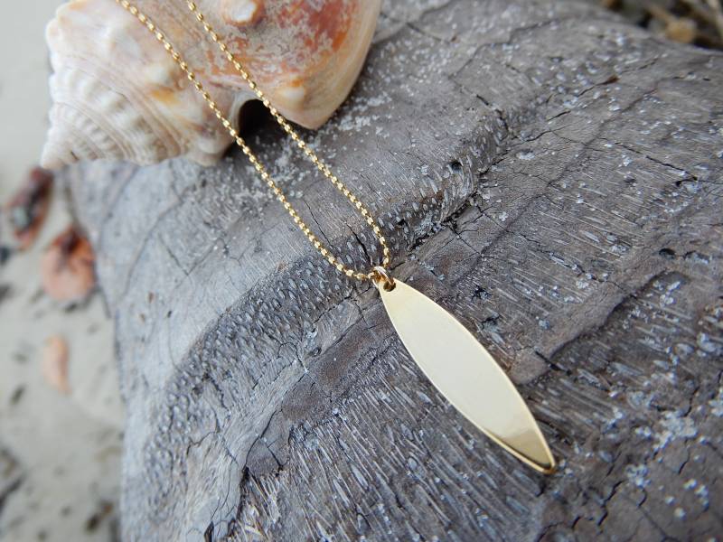 Glänzend Glänzende, 16-Karätig Vergoldete, Ovale Marquise-Kugelkette Mit Dünnem, Glitzerndem Spiegeleffekt von BabyRuthinFlorida