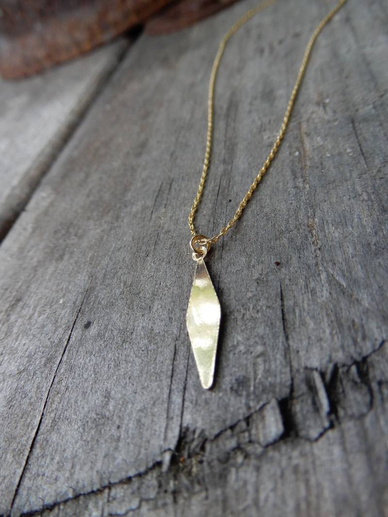 Zarte 24Kt Poliert Vergoldet Diamant Form Rhombus Zierliche Anhänger Charme Kabelkette Halskette von BabyRuthinFlorida