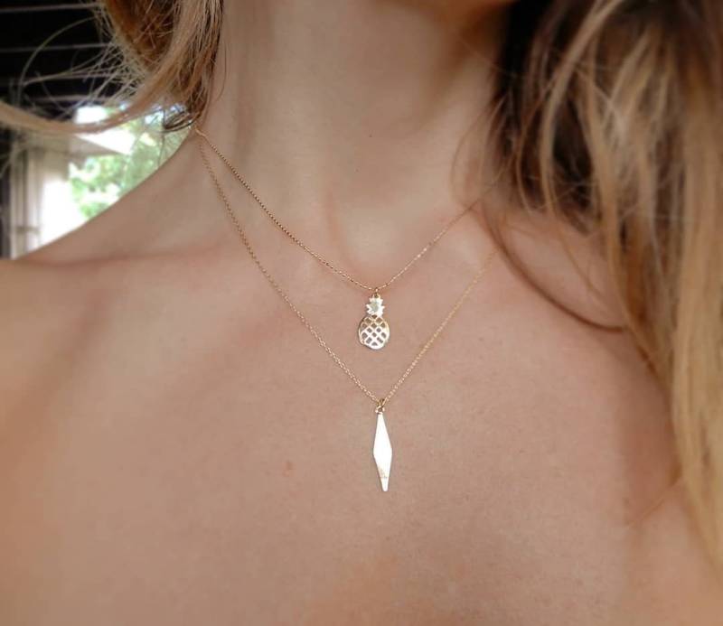 Zierliche 24Kt Glänzend Vergoldet Ananas Charme Dünne Kugel Kette Halskette von BabyRuthinFlorida