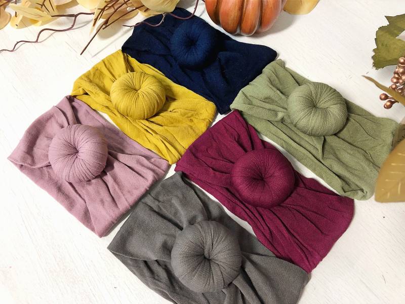 Herbst Turban Donut Knoten Stirnband Senf Marine Salbei Nylon Kopftuch Runde Bun Breite Eine Größe Passt Alle von BabySquishyCheeks