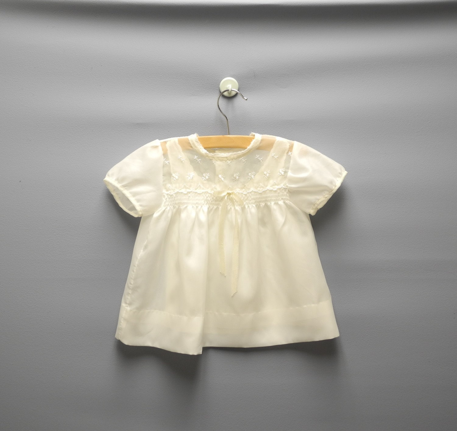 Vintage 50Er Jahre Baby Kleid Set, Creme Bestickt - Grösse 3-6 Monate von BabyTweeds