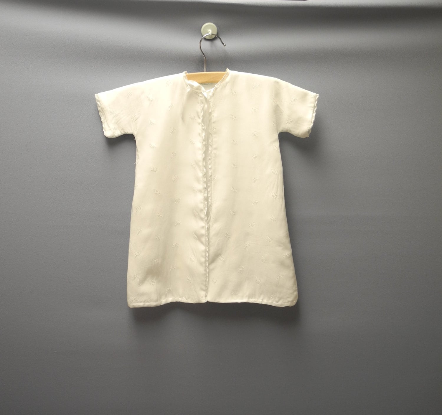 Vintage 1950S Besticktes Tauf-Set - Marshall Fields Mantel Und Mütze, 3-6 Monate von BabyTweeds