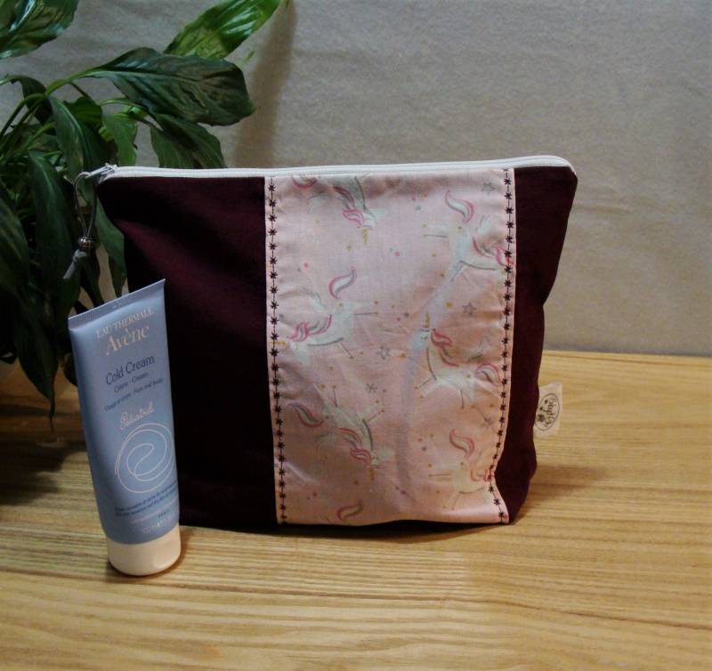 Kulturbeutel Baby/Erwachsene Lila Pflaume Und Rosa Einhörner Blüten Von Löwenzahn-Designs von Babydoly