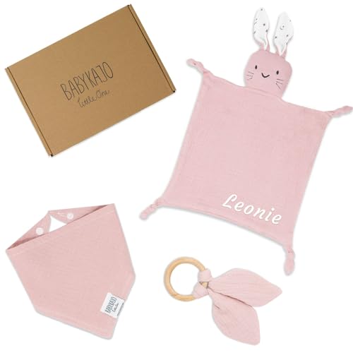 Babykajo Baby Geschenk personalisiert 3 Teilig – Schnuffeltuch mit Namen+ Beißring + Halstuch- Süßes Geschenke zur Geburt für Jungen und Mädchen! von Babykajo