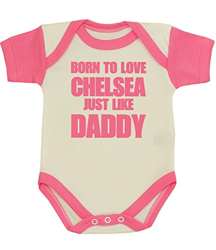 BabyPrem Baby Body Strampler 'Born to Love Chelsea Like Daddy' Kleidung ROSA 56-62cm von BabyPrem