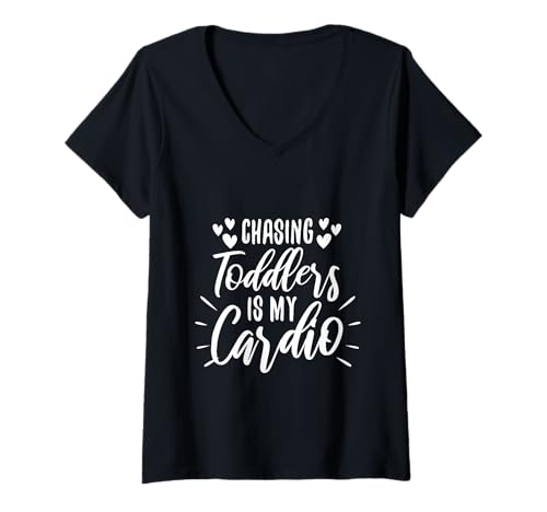 Damen Kleinkindern nachzujagen ist Mein Cardio T-Shirt mit V-Ausschnitt von Babysitter child care nanny daycare provider