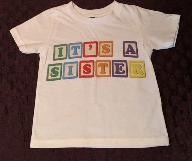 Es Ist Ein Schwester-Kleinkind-strampler/T-Shirt Baby Ankündigung Geschlecht Offenbaren Schwangerschaft von Babyteezandmore