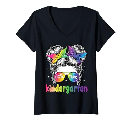 Damen Little Miss Kindergarten Einschulung 1. Tag Mädchen T-Shirt mit V-Ausschnitt Damen Little Miss Kindergarten Einschulung 1. Tag Mädchen T-Shirt mit V-Ausschnitt von Back To First Day Of School Girl Kid Tee