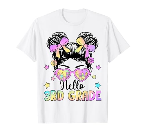 Hallo Mädchen aus der 3. Klasse mit unordentlichem Haarbrötchen, zurück zur Schule, erster Tag T-Shirt Hallo Mädchen aus der 3. Klasse mit unordentlichem Haarbrötchen, zurück zur Schule, erster Tag T-Shirt von Back To School First Day Of School Third Grade