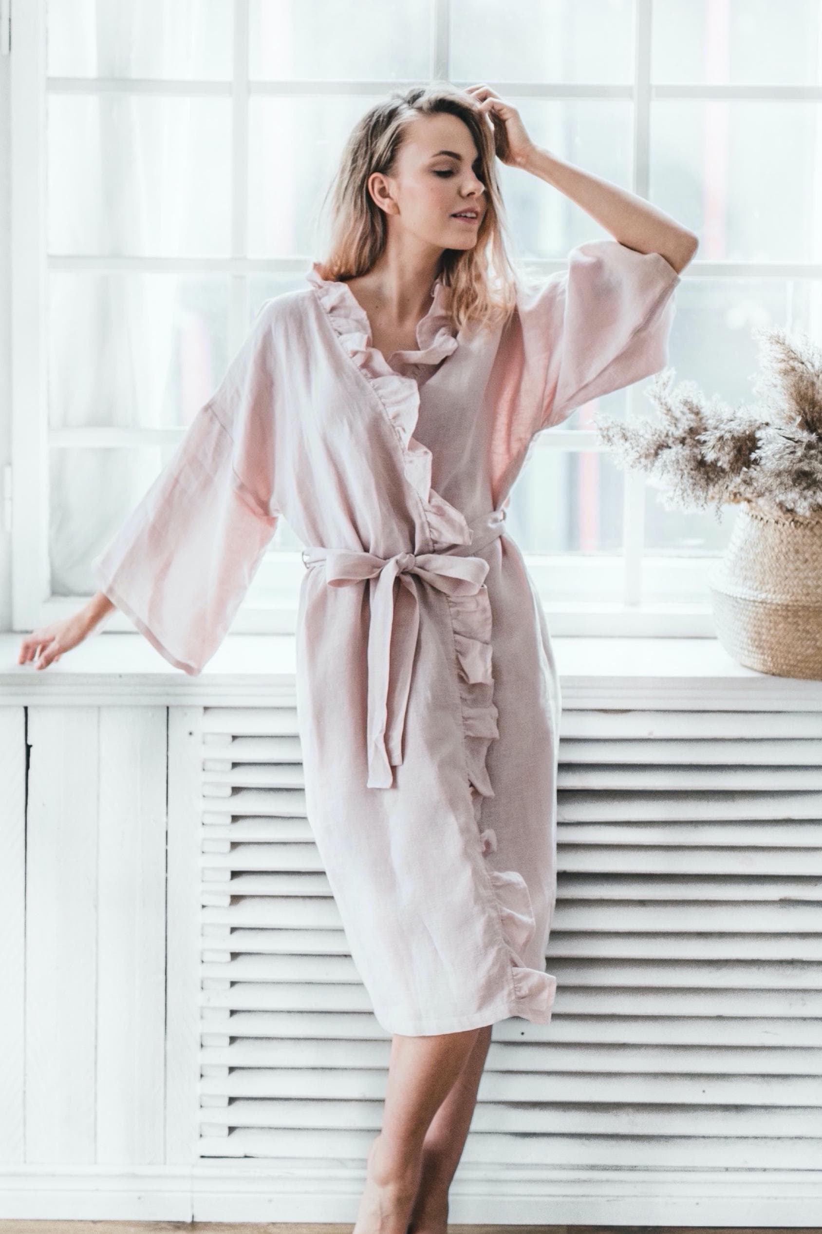 Leinen Kimono Robe Rüschenborte, Weite Ärmel, Taschen von Back2Linen