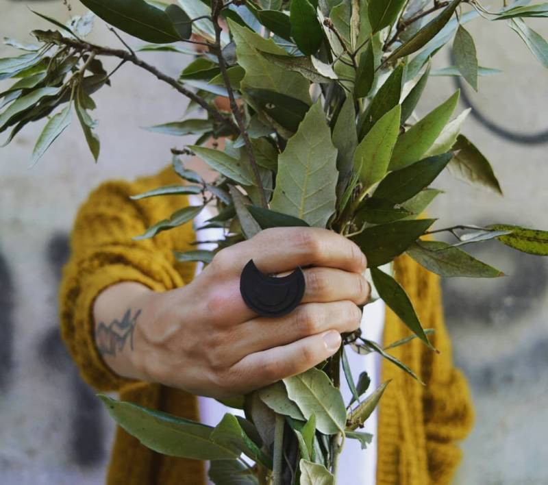 Mond-Ring Mond-Ring von BackFromRubbish