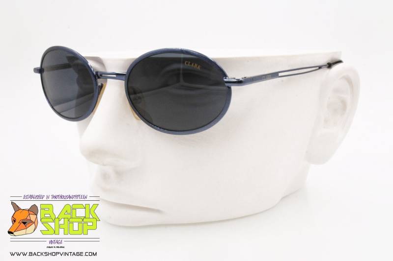 Clark Mod 2041 3, Vintage Ovale Sonnenbrille, Intensives Metallic Blau, New Old Stock von BackShopVintage