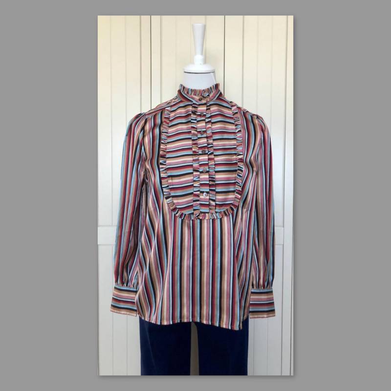 Bluse Fine Copenhagen Satin Rüschen Gestreift Bunt von BackToFutureFashion
