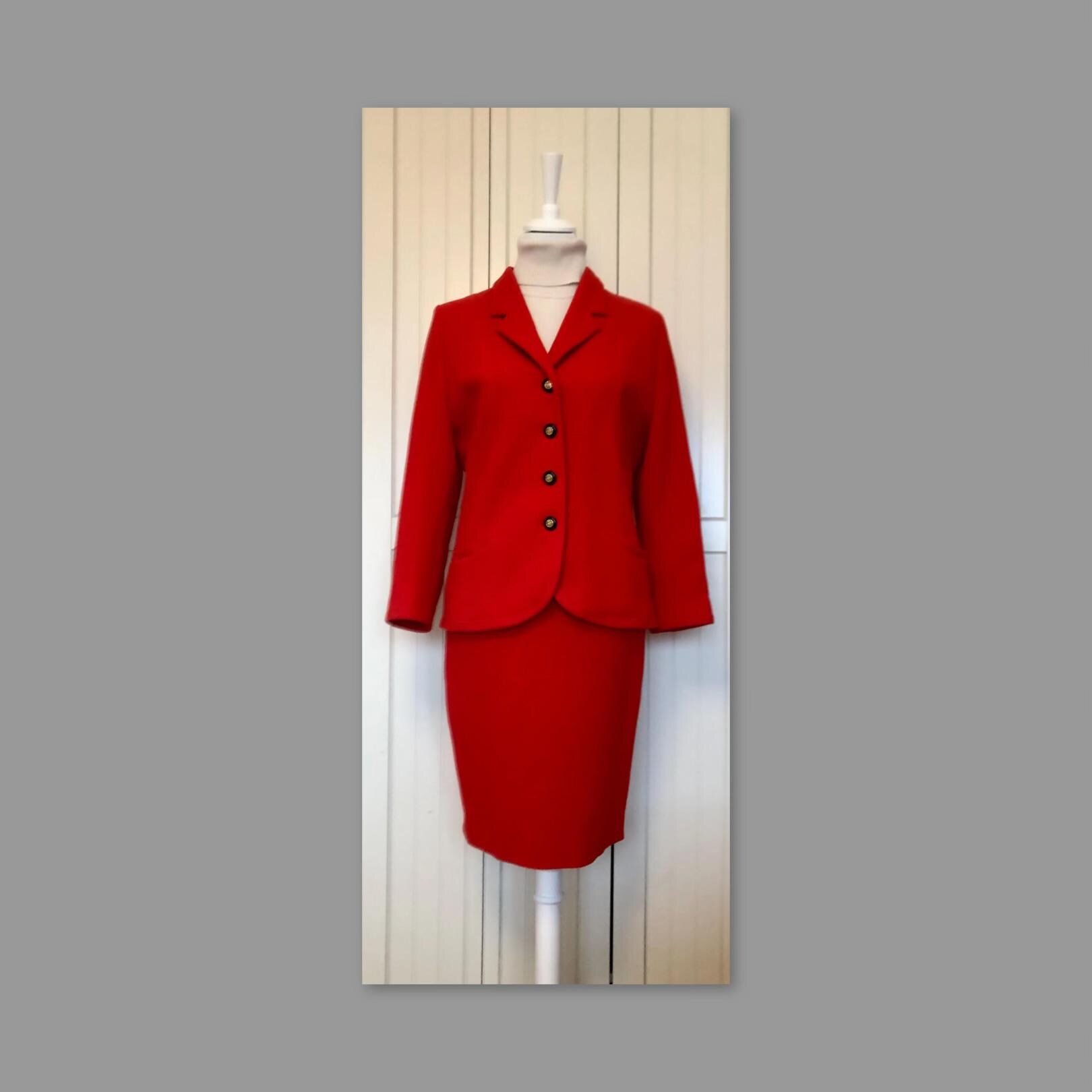 Designer Anzug Louis Féraud Wolle Rot Vintage 80-Er Designer Anzug Louis Féraud Wolle Rot Vintage 80-Er von BackToFutureFashion