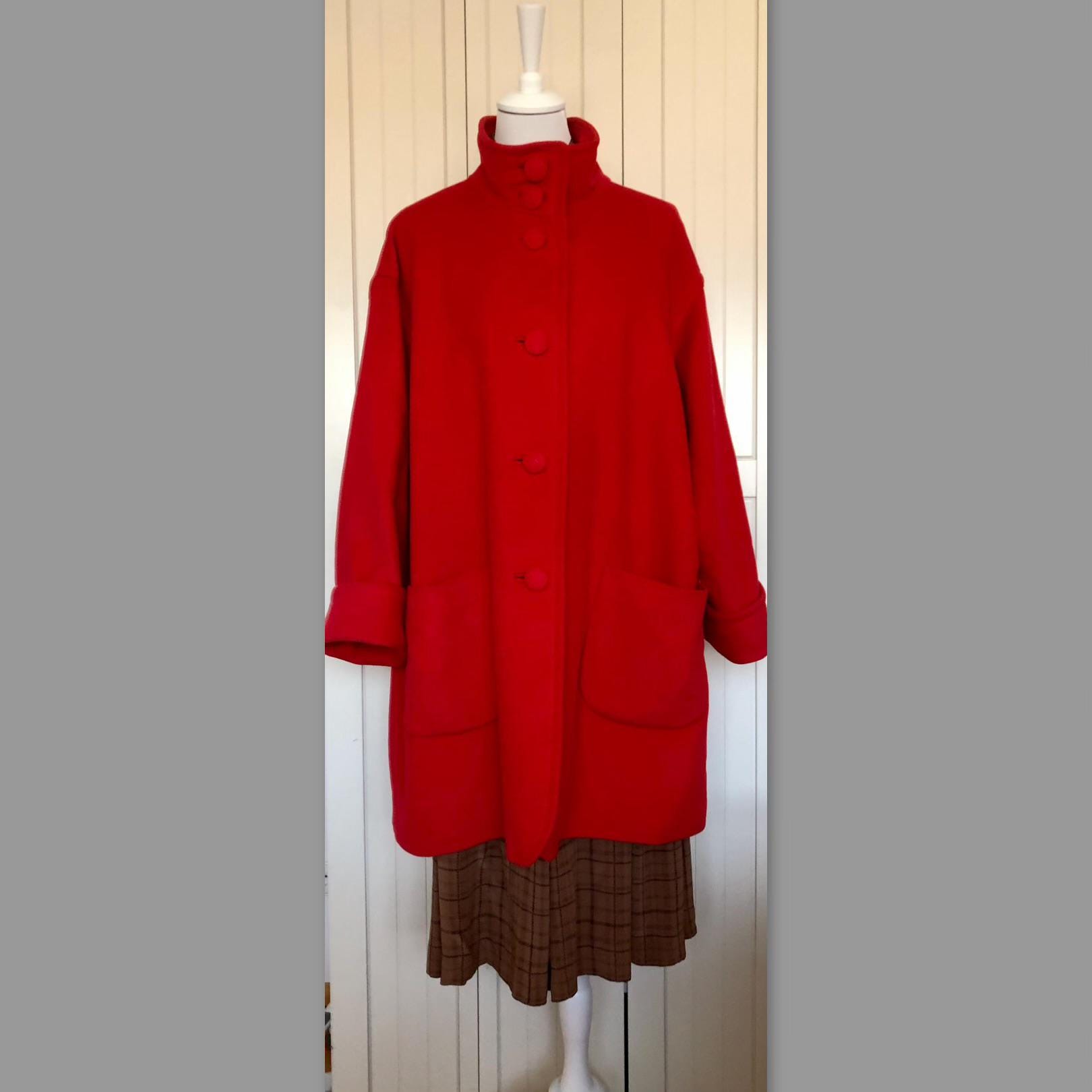 Designer Kaschmirmantel Louis Féraud Rot Vintage von BackToFutureFashion