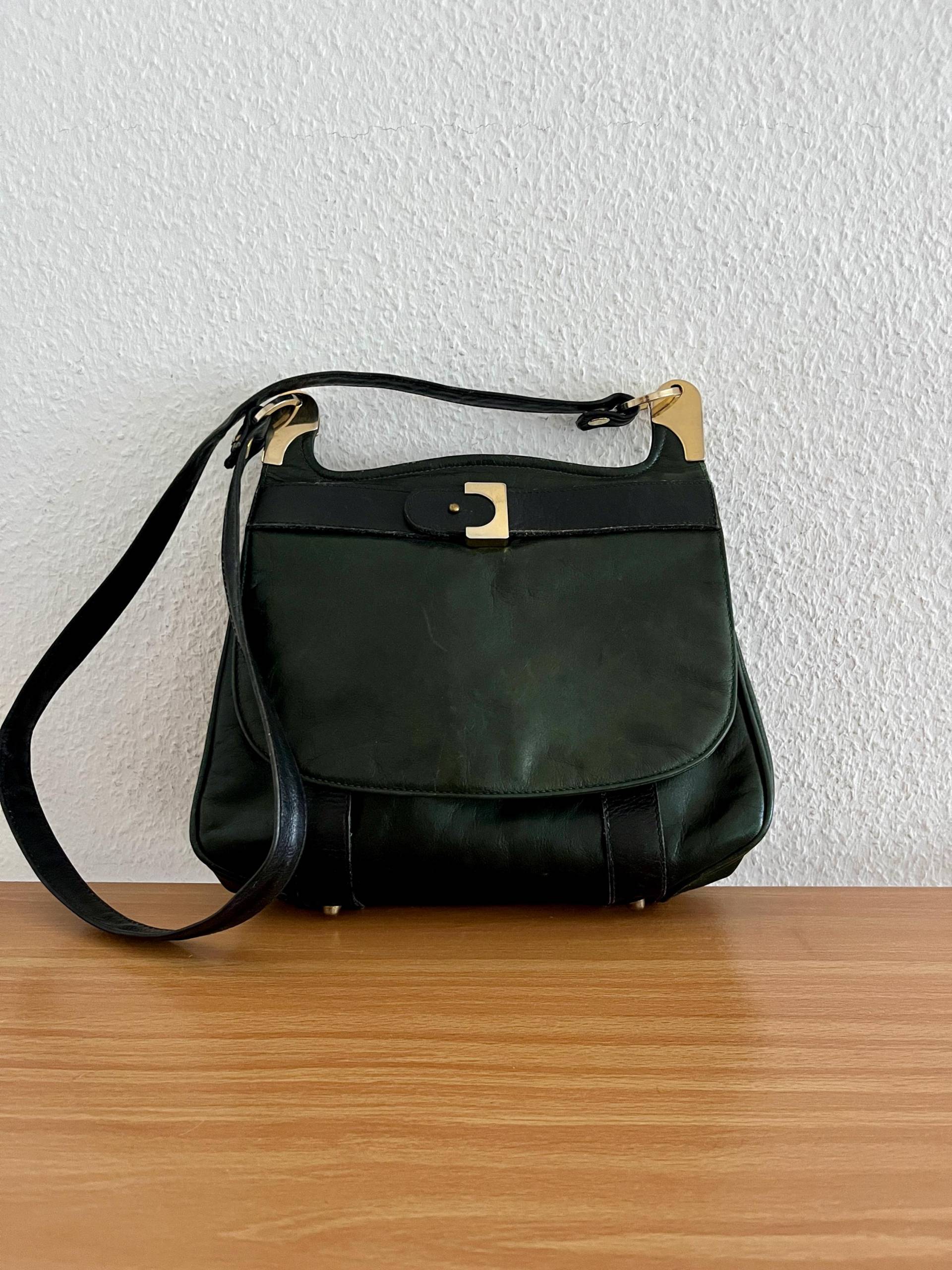 Goldpfeil Schultertasche Leder Grün Blau Vintage 70Er von BackToFutureFashion