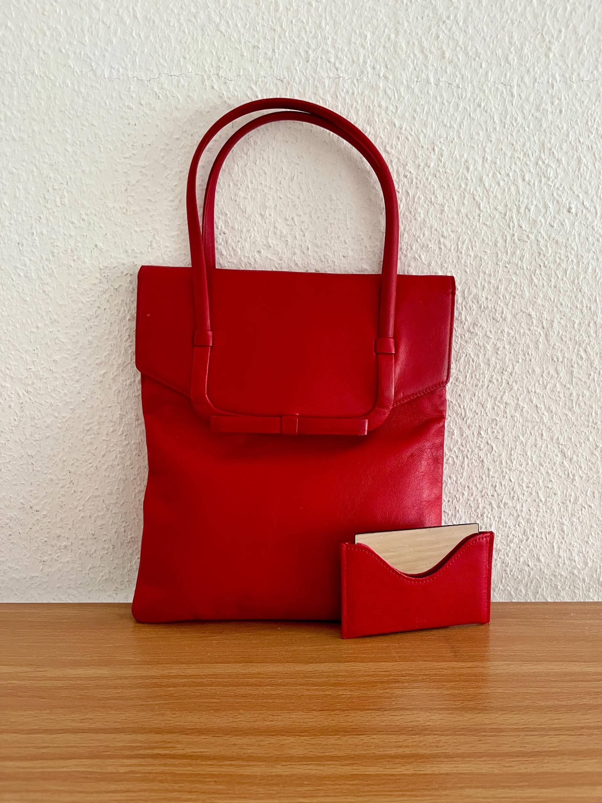 Vintage 60-70Er Handtasche Comtesse Etui Spiegel Leder Rot von BackToFutureFashion