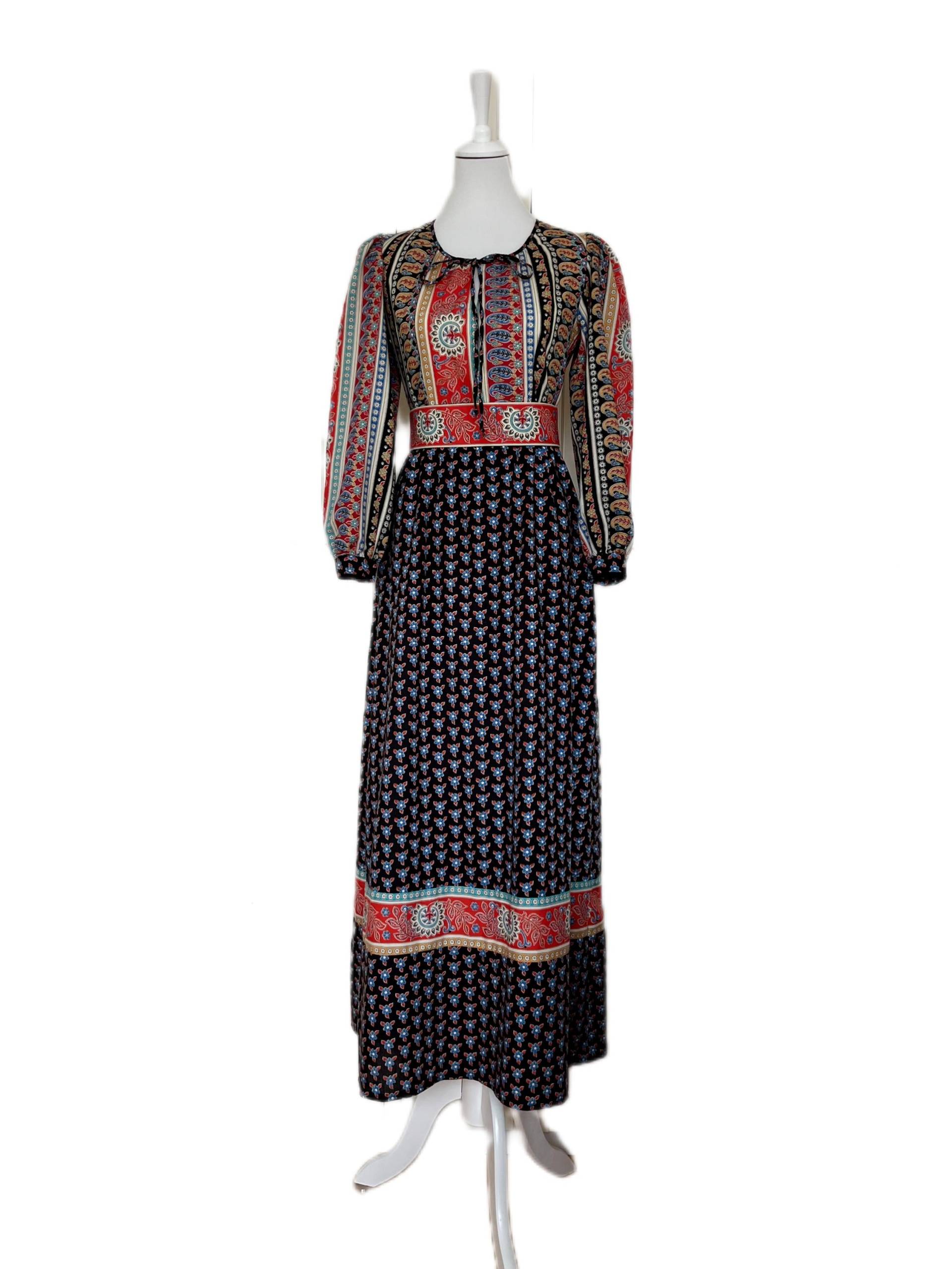 Vintage 70Er Maxikleid Diolen Schwarz Bunt von BackToFutureFashion