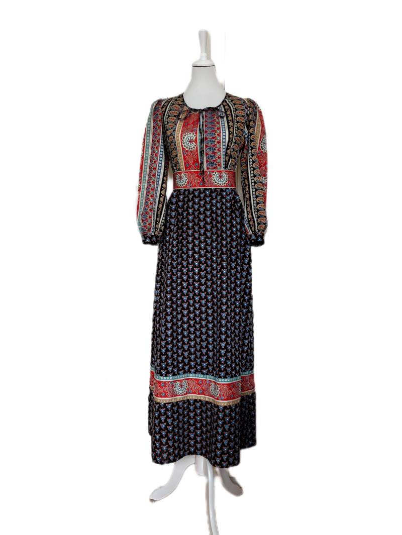 Vintage 70Er Maxikleid Diolen Schwarz Bunt von BackToFutureFashion