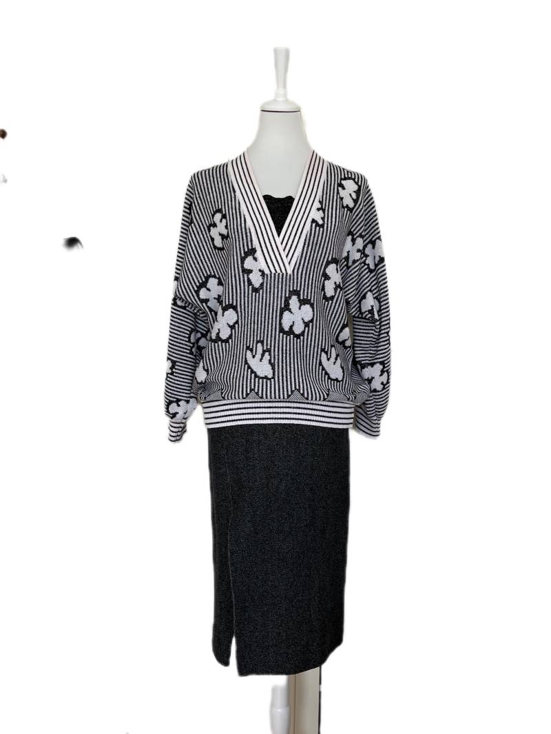 Vintage 80Er Wollpullover Lurex Schwarz Weiß von BackToFutureFashion