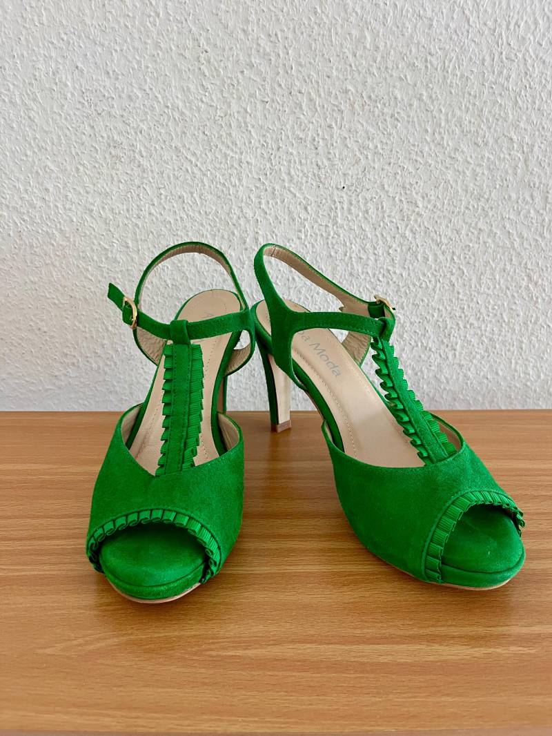 Vintage Sandalen Alba Moda Wildleder Grün von BackToFutureFashion