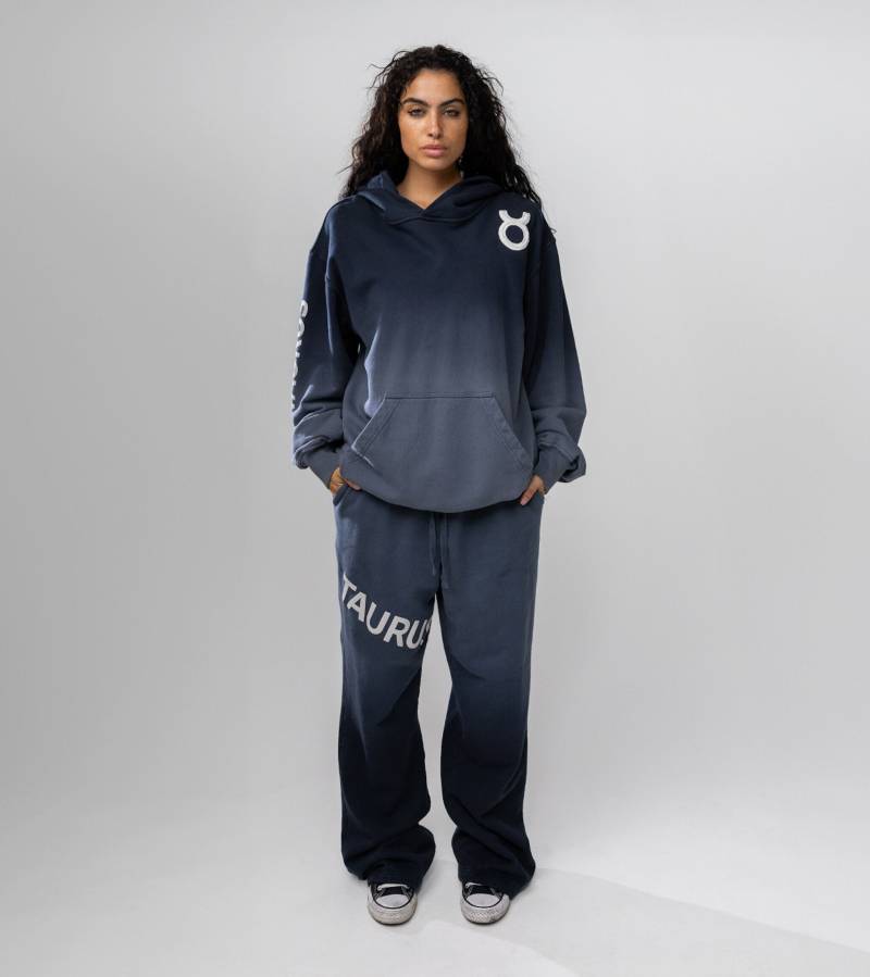 Der Astrologie Hoodie Im Sternzeichen Stier Der Astrologie Hoodie Im Sternzeichen Stier von BackboneSociety