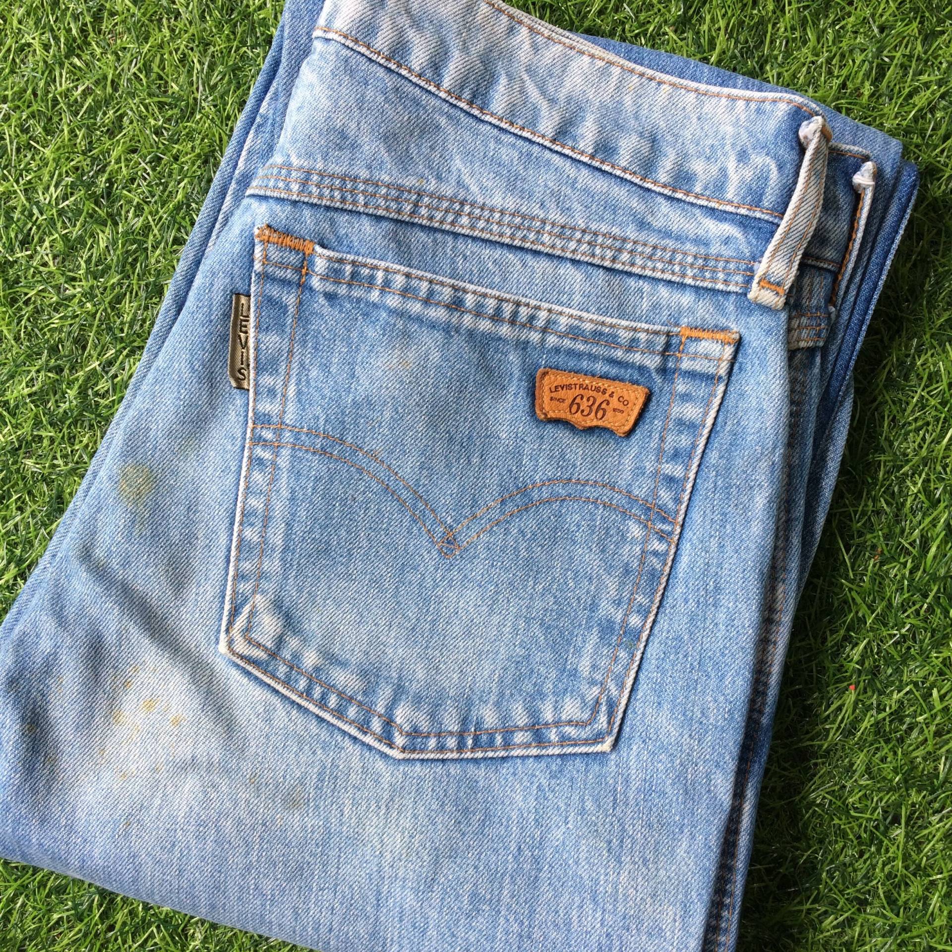 Größe 29 Vintage Distressed Levis 636 Light Wash Jeans Big E Denim W29 L31 Classic Mom Hourglass Tapered Leg Taille 29" von BackyardFashion