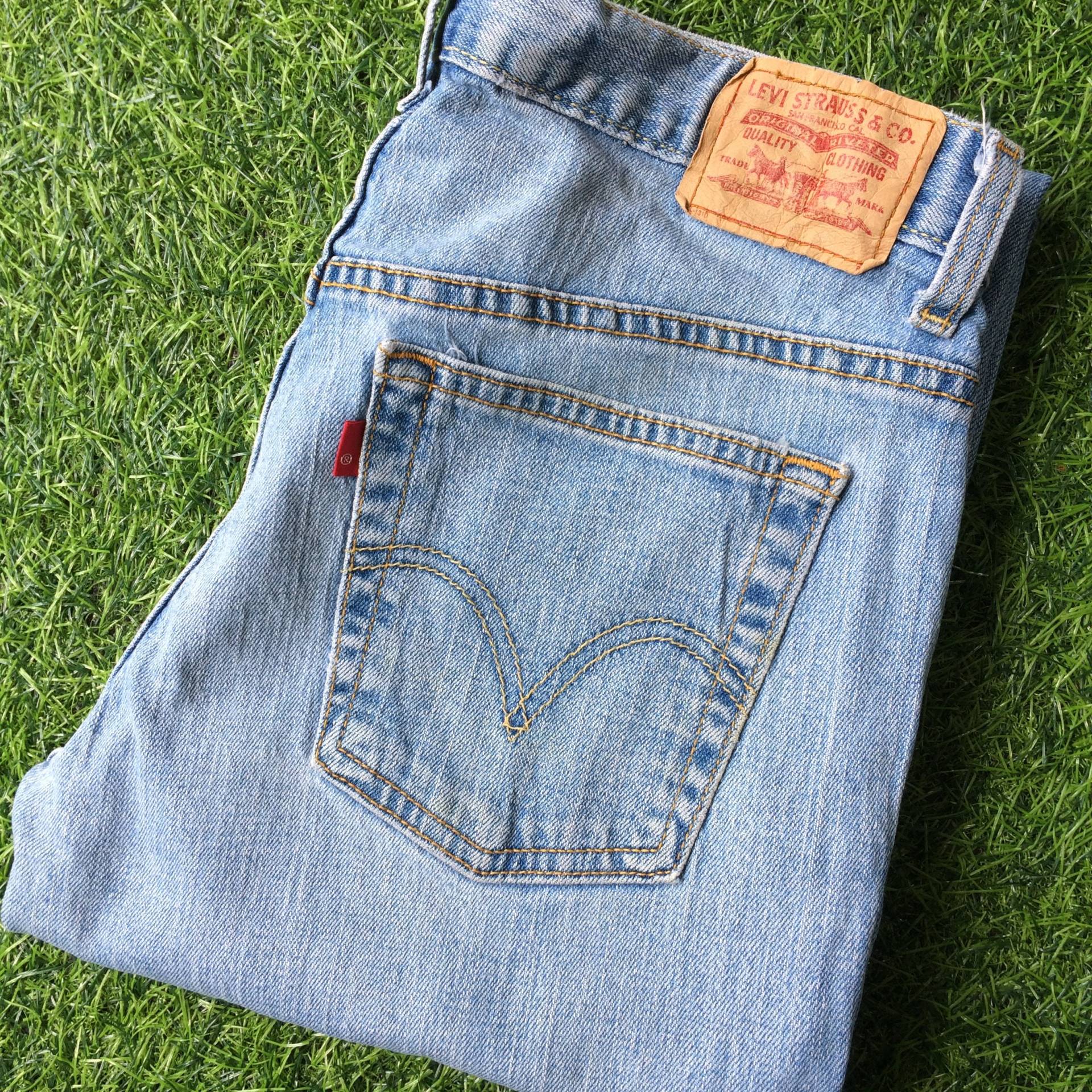 Größe 31 Vintage Distressed Levis 505 Jeans W31 L31 Light Wash Stretch Denim Straight Leg Taille 31" von BackyardFashion