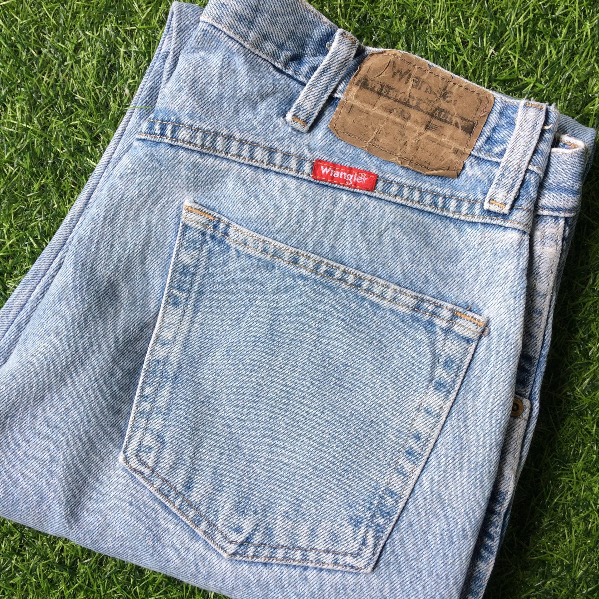 Größe 32 Vintage 90Er Wrangler Comfort Superior Western Distressed Light Wash Jeans W32 L29 Made in Mexico Taille 32" von BackyardFashion