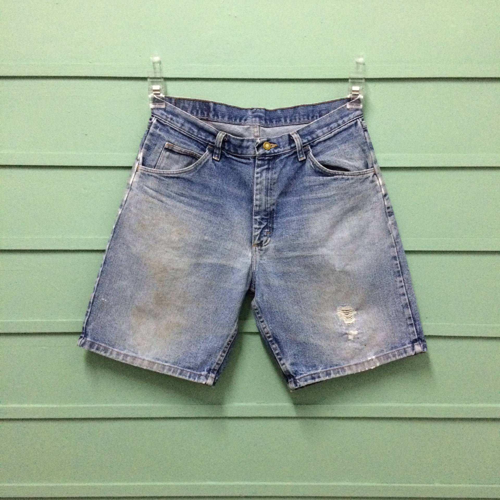 Größe 32 Vintage 90Er Wrangler Western Distressed Short Jeans W32 High Waist Dirty Faded Denim Shorts X 9 von BackyardFashion