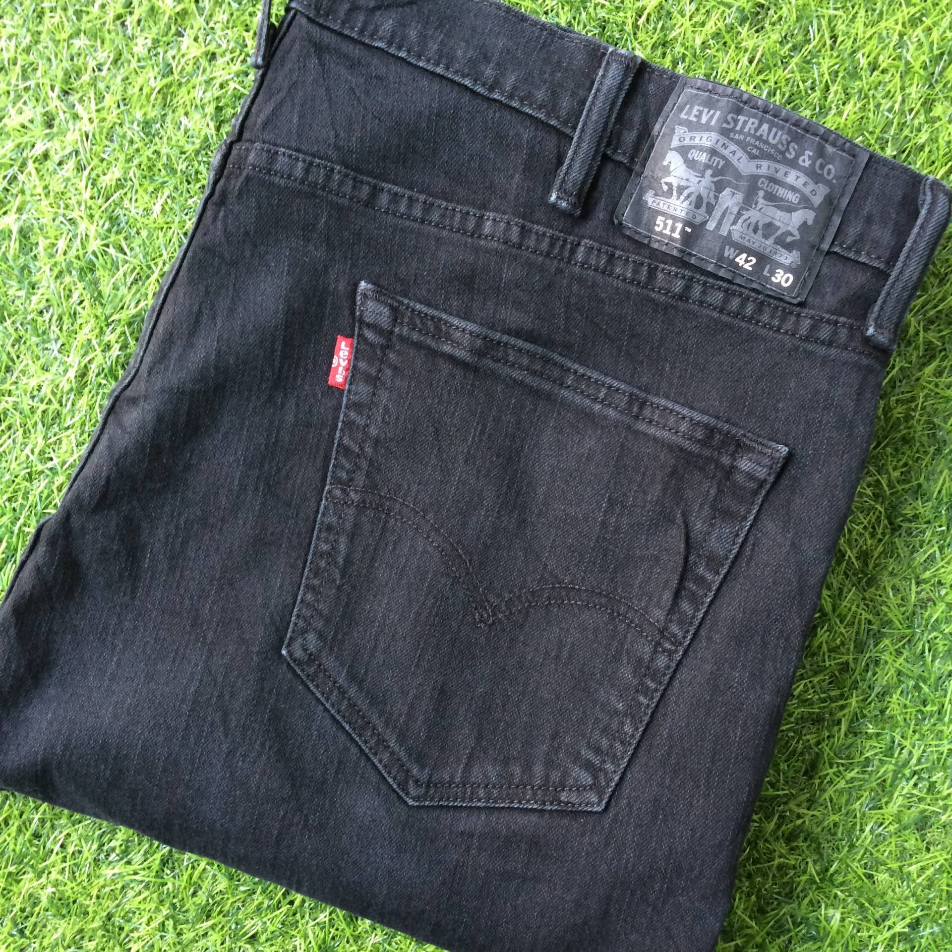 Größe 42 Vintage Distressed Levis 511 Stretch Jeans W42 L30 Schwarz Wash Denim Slim Fit Plus Levi Taille 42" von BackyardFashion